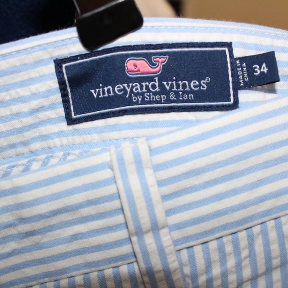 Vineyard Vines Men's Seersucker Shorts - Picture 4 of 6